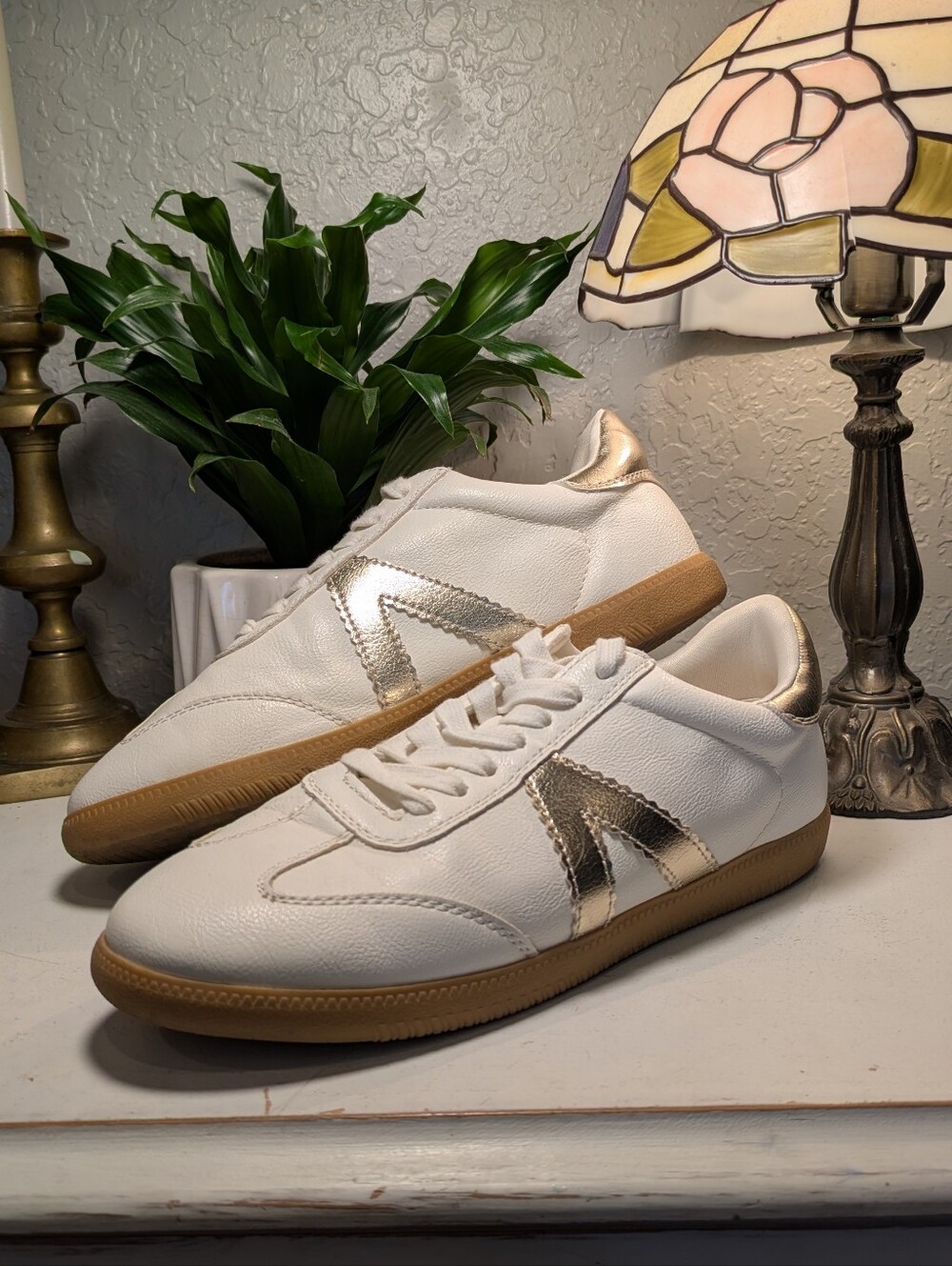 MIA Klair White & Metallic Gold Retro Gum Sole Sneakers Size 8.5